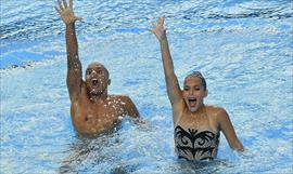 Panameos se destacaron en torneo de nado sincronizado