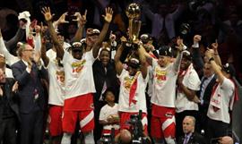 Cavaliers de Cleveland cortan racha de 3 derrotas y los Raptors de Toronto la de 6 victorias