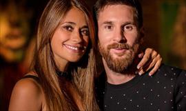 Futura esposa de Messi y su socia Sofa Balbi inaugurarn una sucursal de zapatos