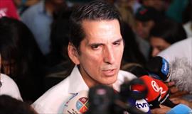 Arias formaliza su inscripcin en el partido Alianza