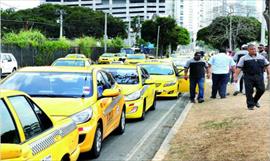 Taxistas realizan protesta por eliminacin de circulacin por pares y nones