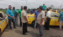 Taxistas de la Chorrera conformaron frente contra la piratera
