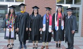 Panameos culminan sus estudios en la Universidad de Arkansas