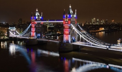 General Electric ilumina el Tower Bridge de Londres