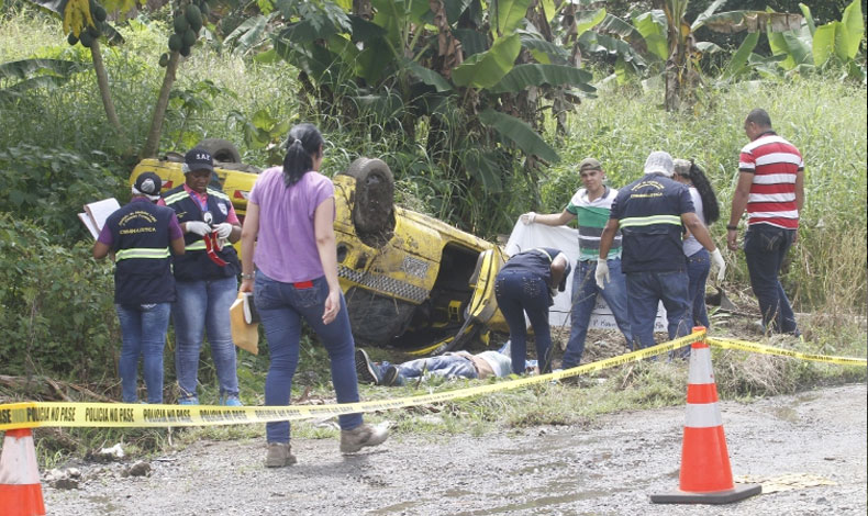Muere joven taxista en aparatoso accidente