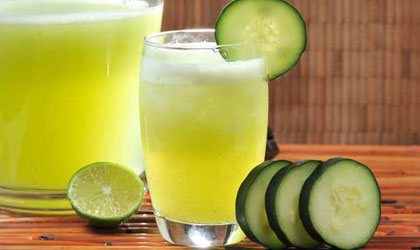 Prueba los excelentes resultados de beber agua de pepino todos los dias