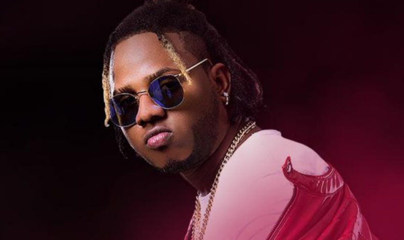 Akim Felicita a BCA por anuncio de firma con Nicky Jam