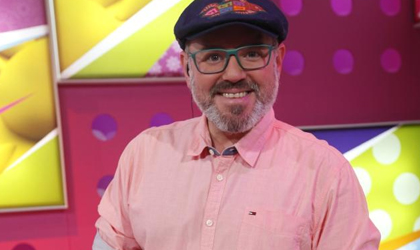 Alex Medela, cuida su cabello