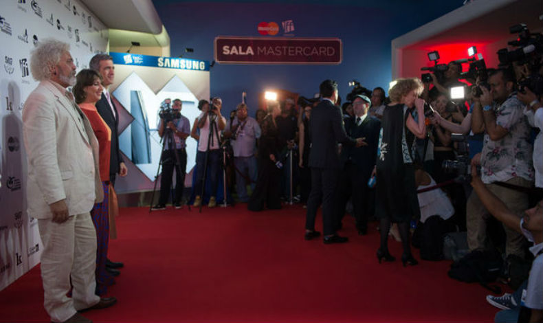 Selfies en la alfombra roja del IFF