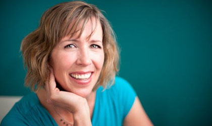 Andrea Vahl Quieres saber cmo invertir tu dinero en Facebook?