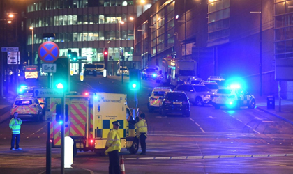 Fuerte explosin tras la salida de un concierto de Ariana Grande dej 22 fallecidos y 59 heridos