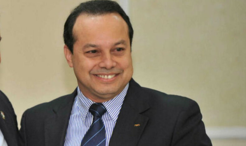 Expresidente de FEPAFUT, Ariel Alvarado es sancionado de por vida por la FIFA