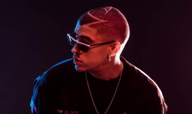 Bad Bunny Triunfando en lista de Billboard por su disco YHLQMDLG