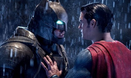 A pesar de duras críticas “Batman Vs Superman”  domina la taquilla mundial