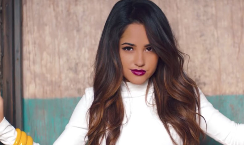 Becky G se defiende de las burlas por su acento en espaol