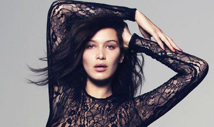 La famosa modelo Bella Hadid comparti una foto semi desnuda
