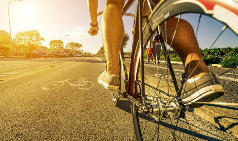 Montar bicicleta es bueno para la salud