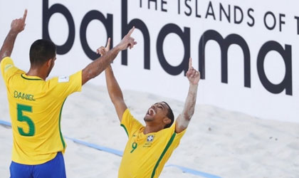 Brasil vence a Japn y le da el pase a Tahit a la siguiente fase de Ftbol Playa