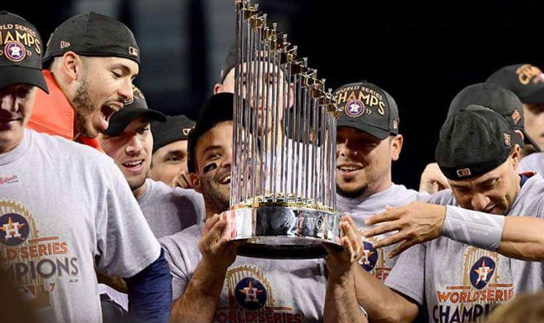 La ciudad de Houston recibe a sus campeones