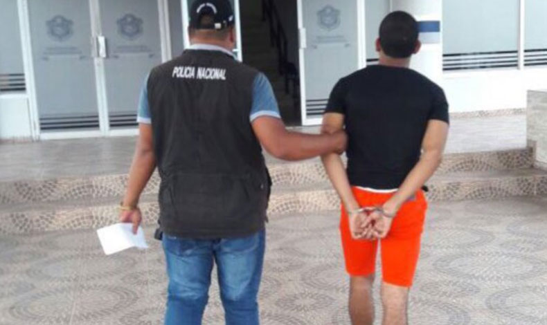 Atrapan a sujeto condenado por posesin de arma de fuego