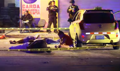 Capturan a cuatro sujetos implicados en robo de veh�culo