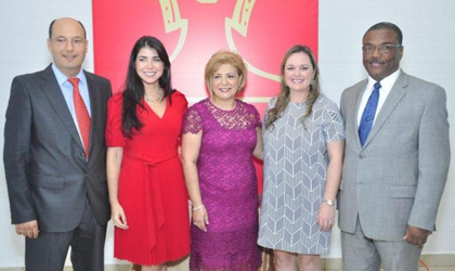 La Caravana de Asistencia Social, Damas Diplomticas y Panameas  presenta resmenes de contribuciones