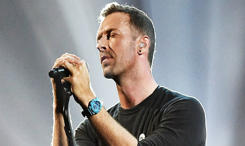 Chris Martin exhort a sus fanticos a rezar por Venezuela