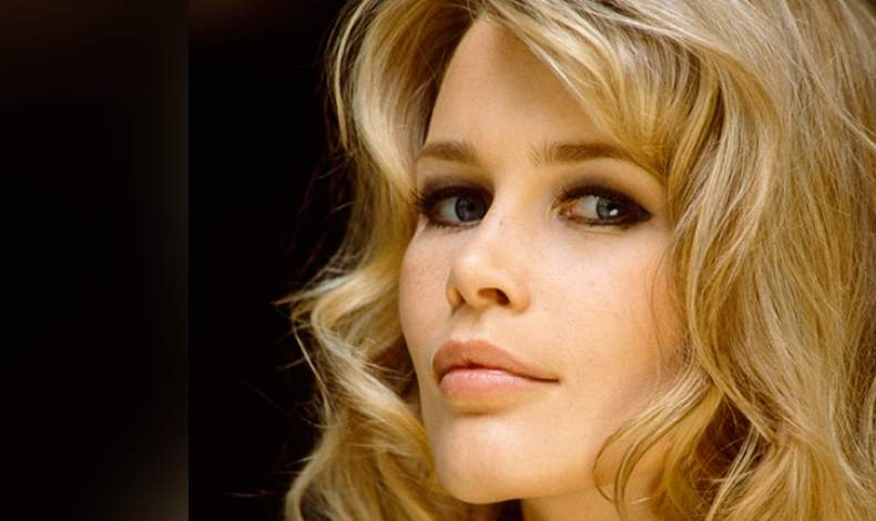 Claudia Schiffer es la imagen de su l�nea de maquillaje