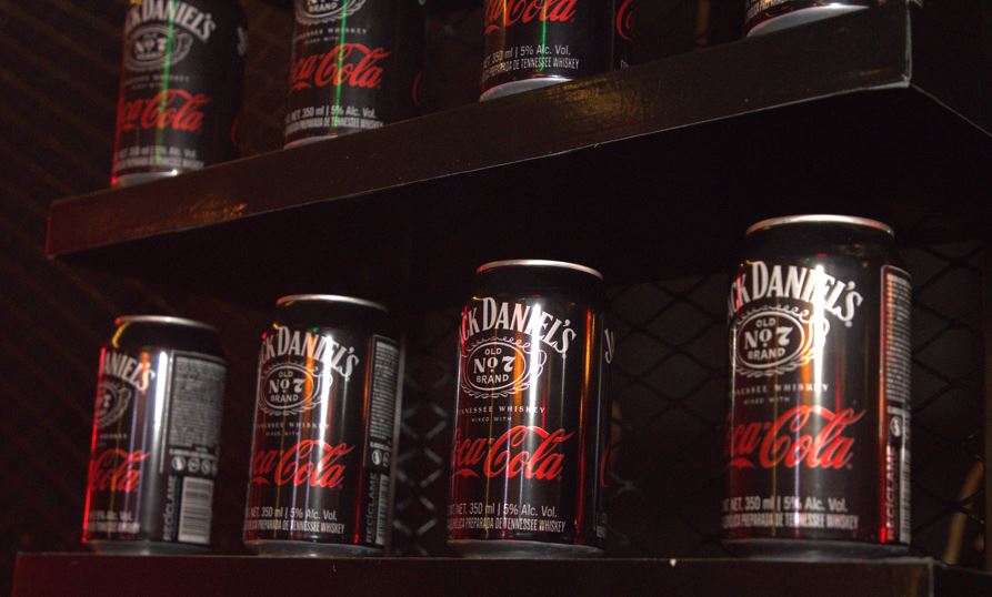 Llega a Panam el cctel ms pedido del mundo: Jack Daniel' s y Coca-Cola listo para beber