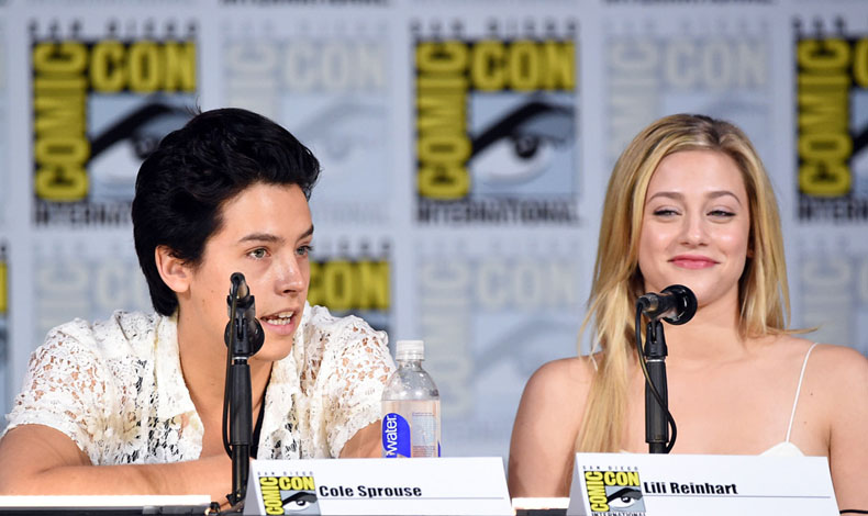 Cole Sprouse y Lili Reinhart tienen ms que una amistad?