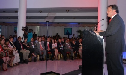 Navarro: Martinelli, bjese de esa nube de opulencia