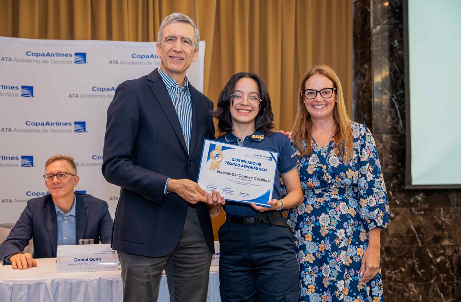 La academia de T�cnicos Aeron�uticos de COPA Airlines grad�a a 47 t�cnicos