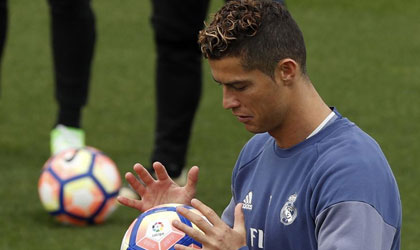 Zinedine Zidane pide el Baln de Oro para Cristiano Ronaldo