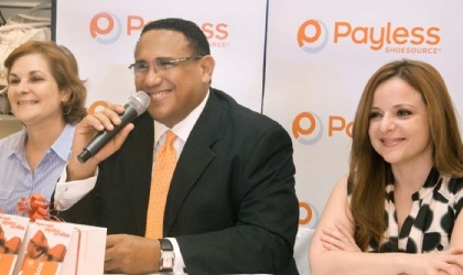 Payless alegra la Navidad a cientos de nios en Panam