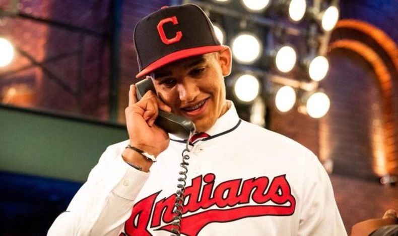 El panameo Daniel Espino debutara un da antes que se suspendiera la MLB