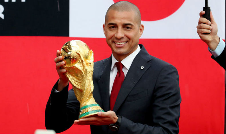 David Trezeguet visitar Panam con la Copa Mundial de la FIFA