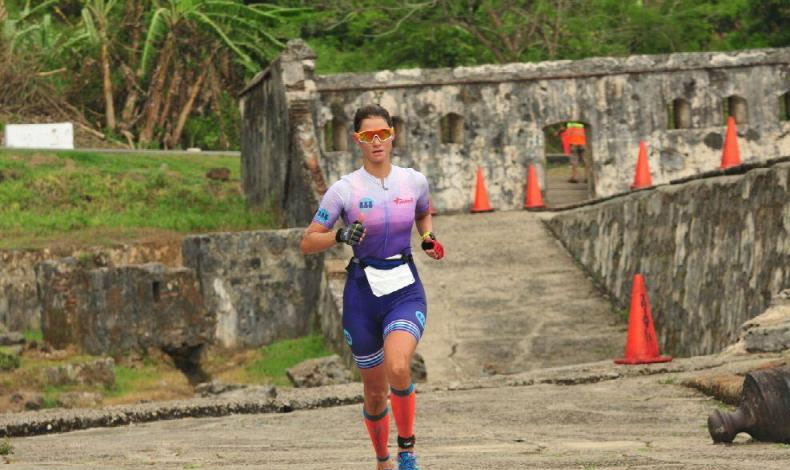 Dementiev y Villalta ganadores del Triatln de Portobelo