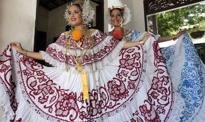 Desfile de las Mil Polleras todo un xito