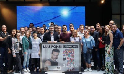 Luis Fonsi Esta celebracin es de todos ustedes