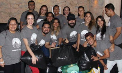 Kenneth Cole, celebr el Da de las Buenas Acciones