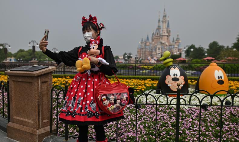 Disneyland en Shanghi China reabre sus puertas
