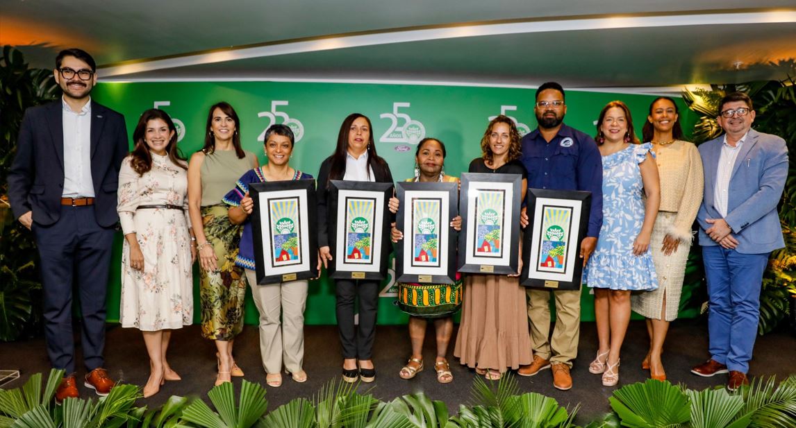 Donativos Ambientales Ford celebra 25 a�os con la distribuci�n de $85,000 entre seis proyectos comunitarios