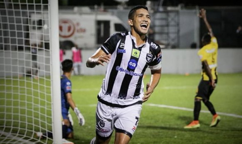 Edwin Aguilar oficialmente parte del Tauro FC para Apertura 2020