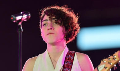 Sigue en ascenso Emily Estefan