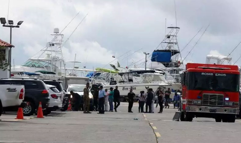 Muere agente de seguridad atrapado en el lodo de la playa