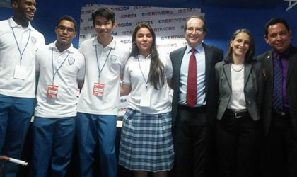 Estudiantes viajan a Israel a participar en concurso de fsica