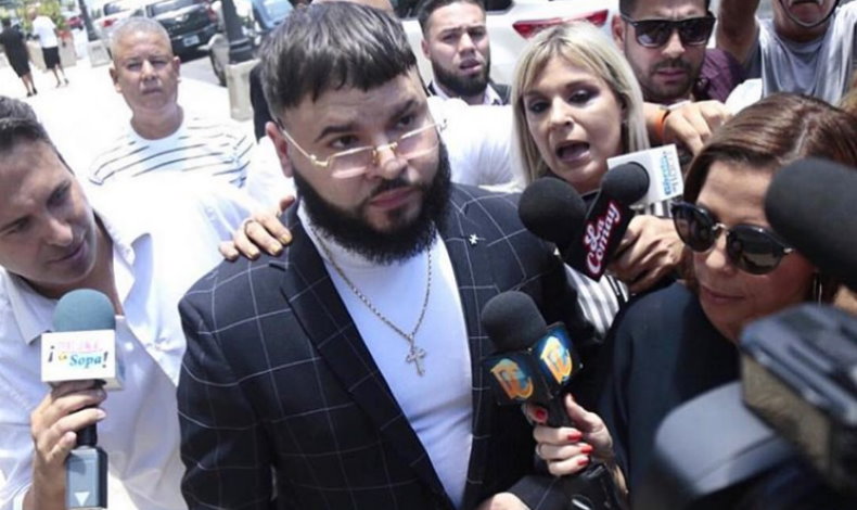 Farruko sentenciado a 3 aos de libertad condicional