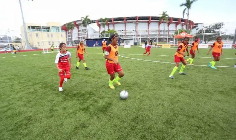 Impulsan el ftbol femenino en Panam