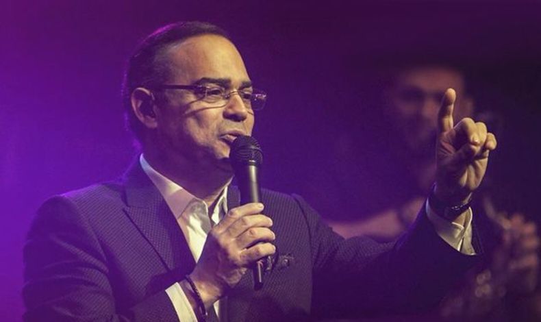 Gilberto Santa Rosa espera que salgamos de esto siendo mejores personas