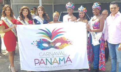 Izada la bandera del Carnaval, en la Sociedad de Amigos del Museo Afroantillano